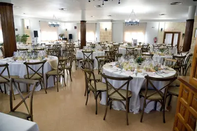 Un restaurante o sitio para comer en Hotel Venta La Pintada