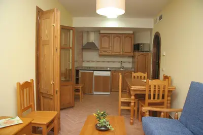 Una cocina o zona de cocina en Apartamentos Cañones de Guara y Formiga