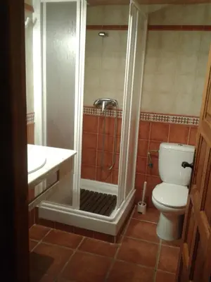 Un baño de Apartamentos Turísticos Las Saladas
