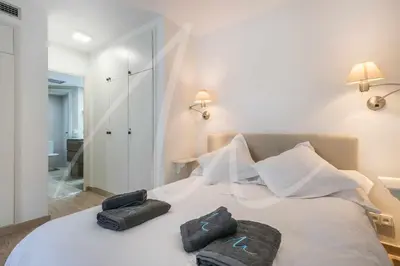 Cama o camas de una habitación en Bonaigua 708 by SeaMount Rentals