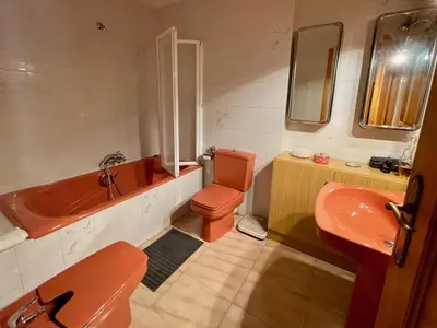 Un baño de Ca Blai de Brull en el centro de Tivissa