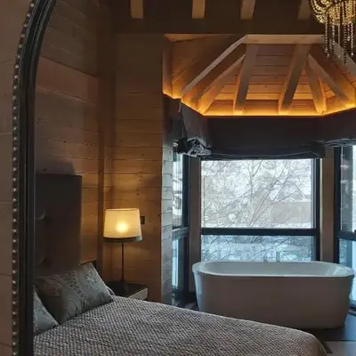 Casa Sallent con bañera hidromasaje y jardín