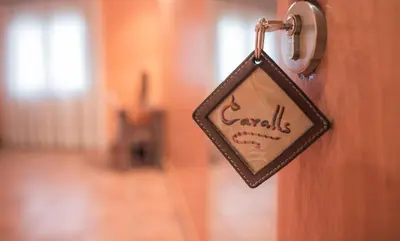 Certificado, premio, señal o documento que está expuesto en Ca l'Àngel