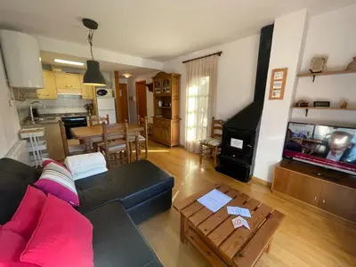 Una cocina o zona de cocina en A01 - Anciles Apartamento - Villmor