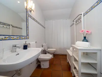 Un baño de eva y maría CASA RURAL