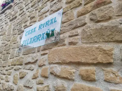 Certificado, premio, señal o documento que está expuesto en Casa Rural Pilarraña
