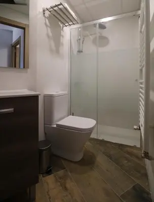 Un baño de Casas Rurales Bestue-Ordesa