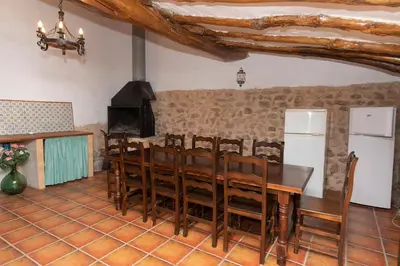 Una cocina o zona de cocina en Casas rurales LA LAGUNA y LA BUHARDILLA DE LA LAGUNA
