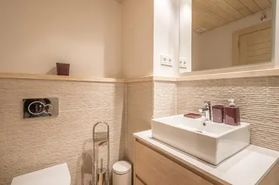 Un baño de Tubo Nere by Totiaran