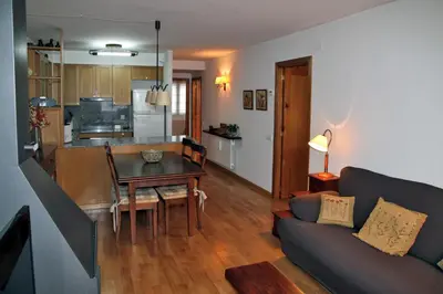 Una cocina o zona de cocina en Vielha centrico Calbeto FU