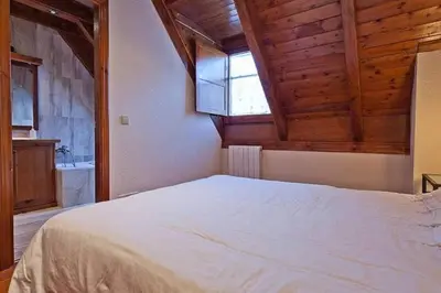Cama o camas de una habitación en Salardu casa aranesa Cardenal