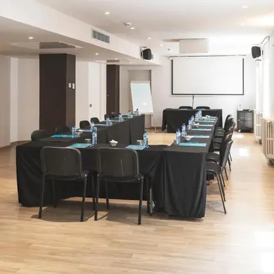 Zona business o sala de conferencias en Hotel & Spa Real Villa Anayet