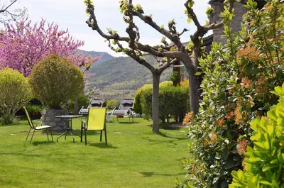 Paisaje cerca of this country house