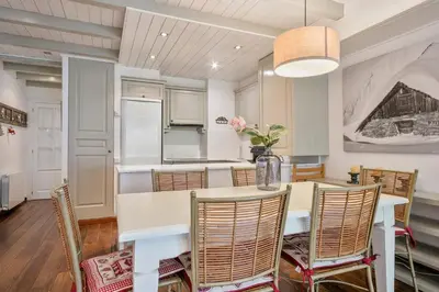 Una cocina o zona de cocina en Luderna - Apartamento Val de Ruda B82 Dera Mèu