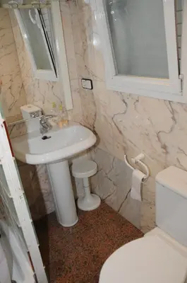 Un baño de Pensión Iglesias