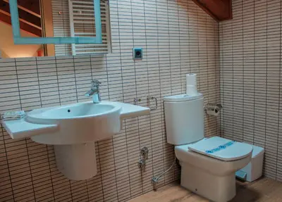Un baño de Hotel Saloria