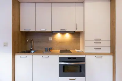 Una cocina o zona de cocina en Bubal - con piscina y vistas a los Pirineos