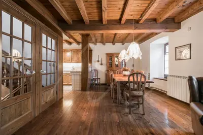 Una cocina o zona de cocina en Casa Ferrera by SeaMount Rentals