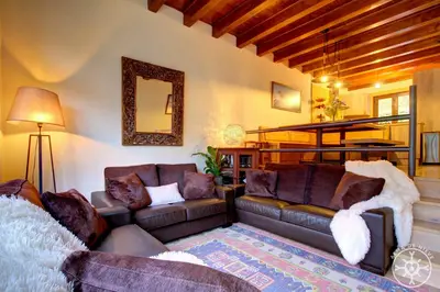 Zona de estar de CASA AIGUAMOIX de Alma de Nieve