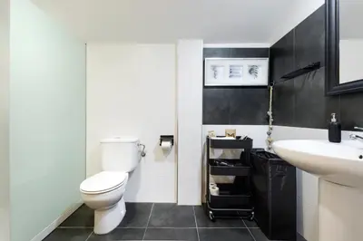 Un baño de Atico Abi Villanua