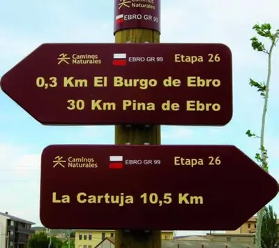 Certificado, premio, señal o documento que está expuesto en Dos Torres Aragorn - El Burgo de Ebro