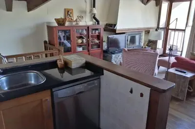 Una cocina o zona de cocina en Espectacular ático duplex en Isil