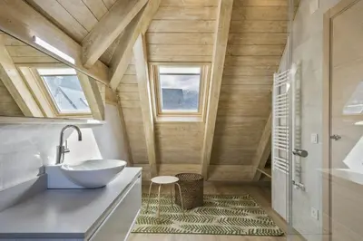 Un baño de Luderna - Dúplex Serradet