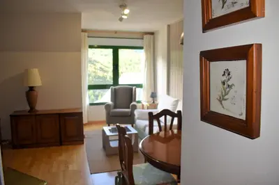 Zona de estar de Argualas - Triplex con piscina - By CARDI Suites