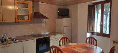 Una cocina o zona de cocina en Centro Torla 4pax Apartamento