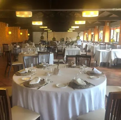 Un restaurante o sitio para comer en La Masia de Rendé Masdéu