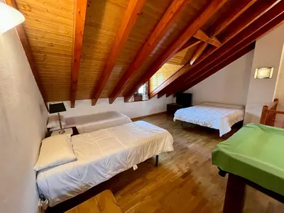 Cama o camas de una habitación en L06 - Casa Torres De Vallibierna - Villmor