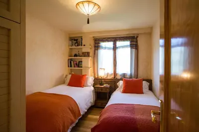 Cama o camas de una habitación en Iron ✿ ❀ ✿ WiFi, 2 dormitorios y 2 baños