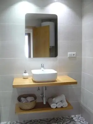 Un baño de Apartaments Casa el Metge