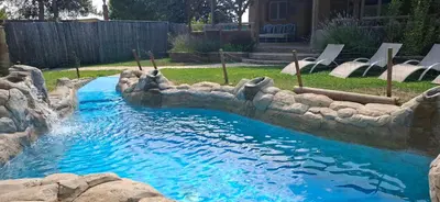 Piscina en o cerca de Casa Mirlo