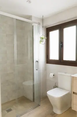 Un baño de Apartaments la Rambla - Esperó de Bolós - 4 pers