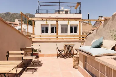 Un balcón o terraza de Apartaments la Rambla - Esperó de Bolós - 4 pers