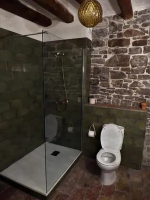 Un baño de Dos Arcos Usana
