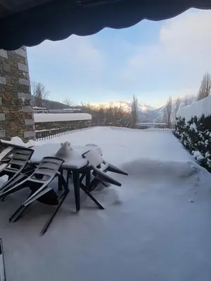 Agradable apartamento con jardín privado en Cerler en invierno