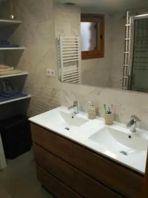 Un baño de VikerBIESCAS