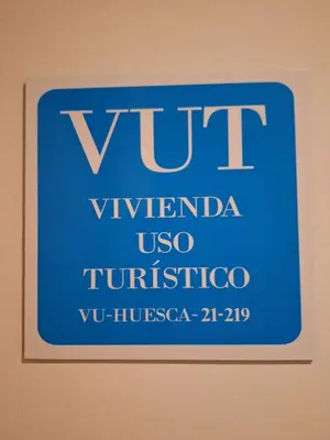Certificado, premio, señal o documento que está expuesto en OTAL URBAN de 
