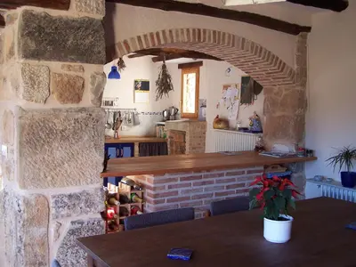 Una cocina o zona de cocina en B&B Casa Rural Mas de las Tapias
