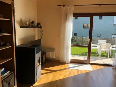 Plano de Casa adosada familiar con jardín y piscina