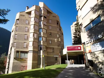 Edificio en el que se encuentra el apartamento