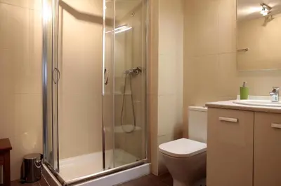 Un baño de Apartamentos Irati Garralda