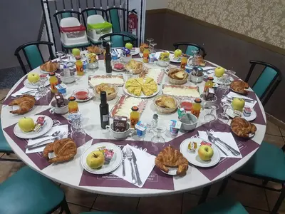 Comida en o cerca de este hostal o pensión