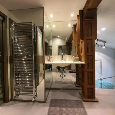 Una cocina o zona de cocina en Lujoso duplex en la Plaza del Ayuntamiento