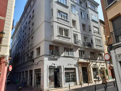 Edificio en el que se encuentra el apartamento