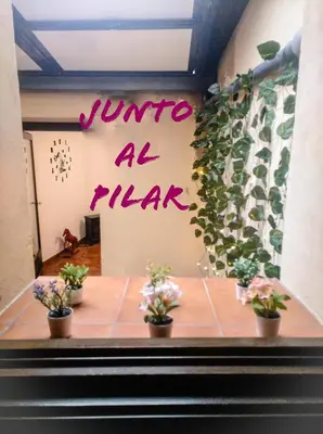 Plano de JUNTO AL PILAR