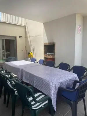 Plano de Chalet adosado entero, bbq y piscina comunitaria