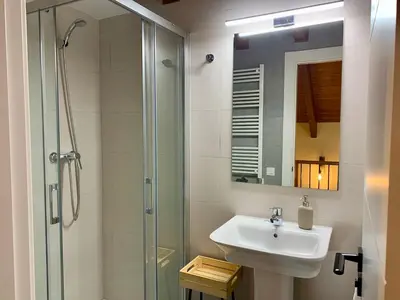 Un baño de BPIRINEOS-Basibé